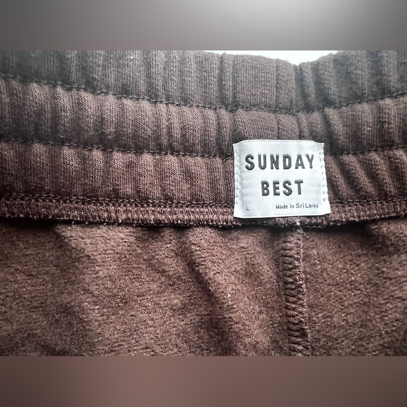 Sunday best short - Picture 2 of 2